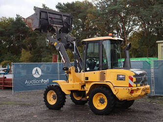 2016-volvo-l30g-1441639-46507316