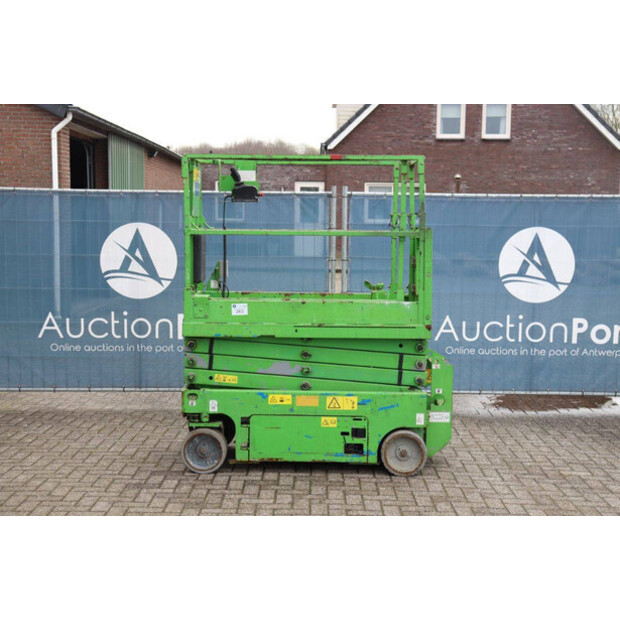 2011 جيني GS-1932-46507635