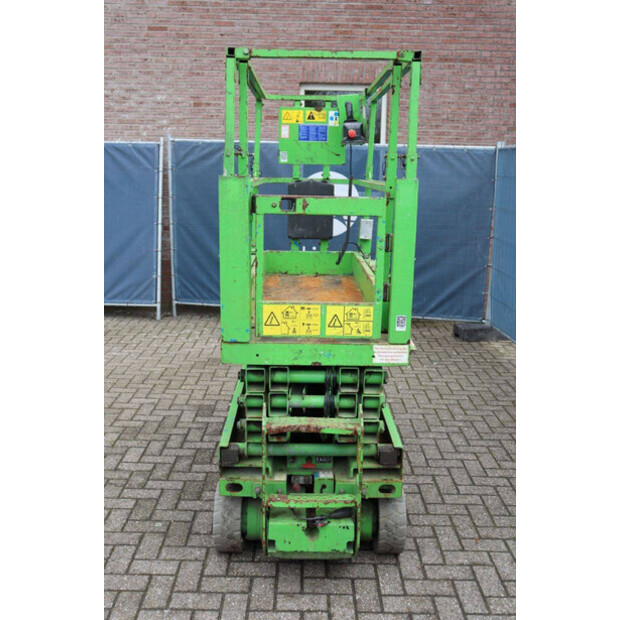 2011 جيني GS-1932-46507638