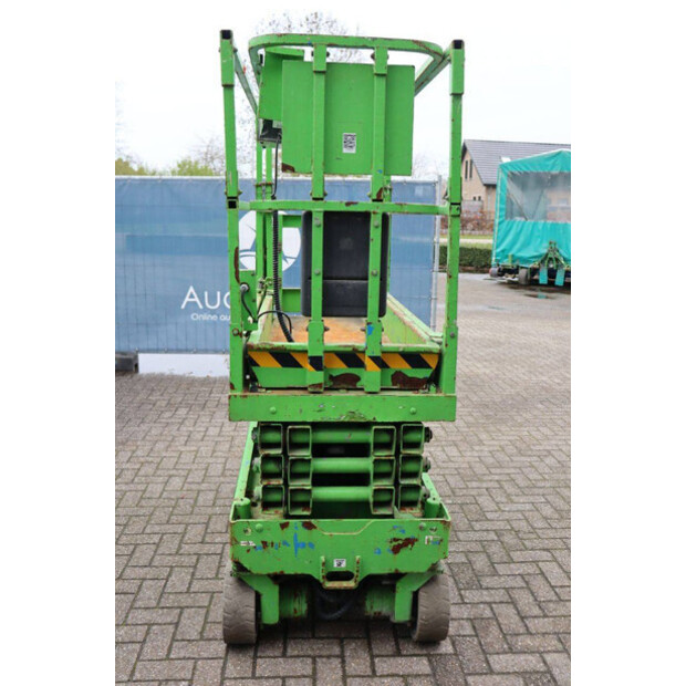 2011 جيني GS-1932-46507641