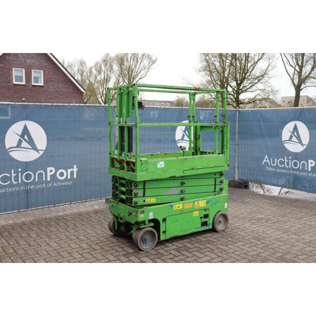 2011 جيني GS-1932-46507642