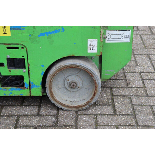 2011 جيني GS-1932-46507645