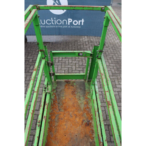 2011 جيني GS-1932-46507654