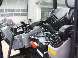 2015-kubota-kx015-4-1441657-46507893