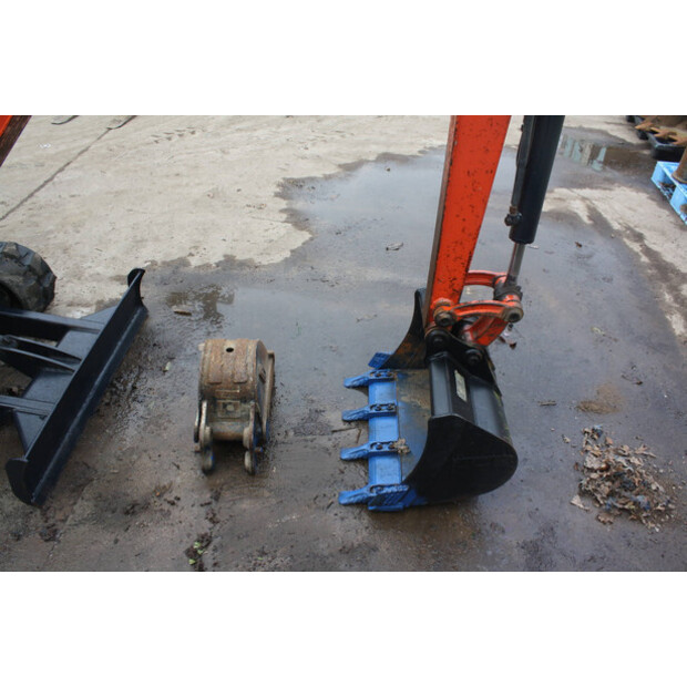 2015 كوبوتا KX015-4-46507900