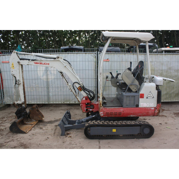 2013 TAKEUCHI TB016-46508427