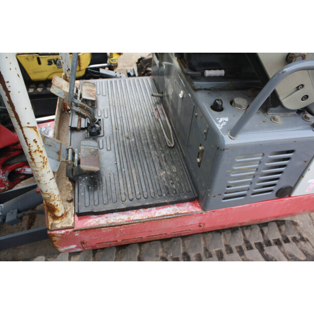 2013 TAKEUCHI TB016-46508438