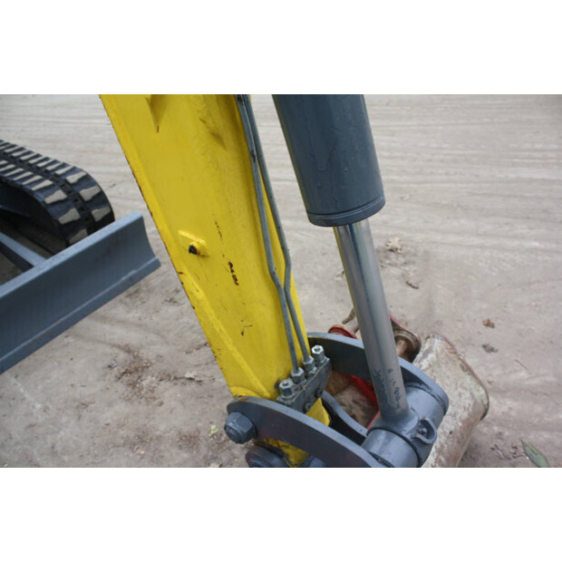 2016 Neuson ET24 VDS-46508468