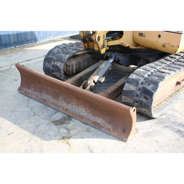 2000 TAKEUCHI TB145-46508833