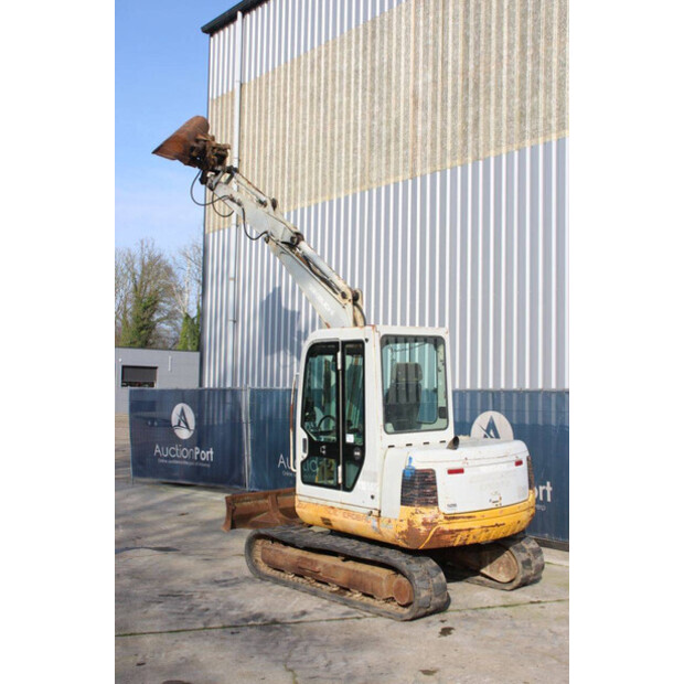 2000 TAKEUCHI TB145-46508852