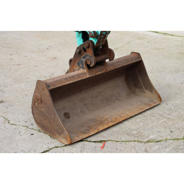 2011 اي اتش اي 19UXT-46508872