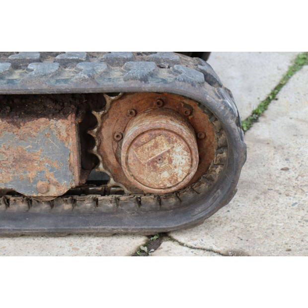 2011 اي اتش اي 19UXT-46508882