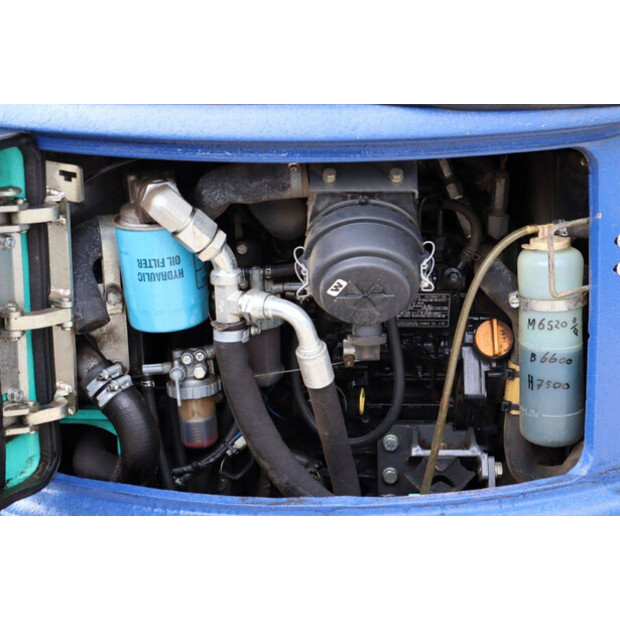 2011 اي اتش اي 19UXT-46508885