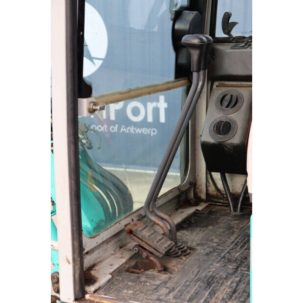 2011 اي اتش اي 19UXT-46508890