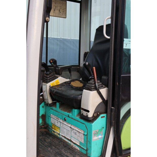 2011 اي اتش اي 19UXT-46508891