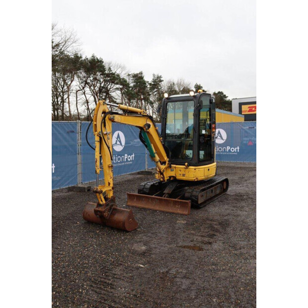 2013 Komatsu PC26MR-3-46509058