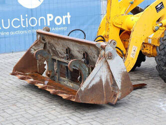 2013-atlas-60-1441692-46509122