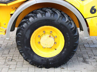 2013-atlas-60-1441692-46509125