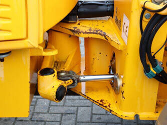 2013-atlas-60-1441692-46509135