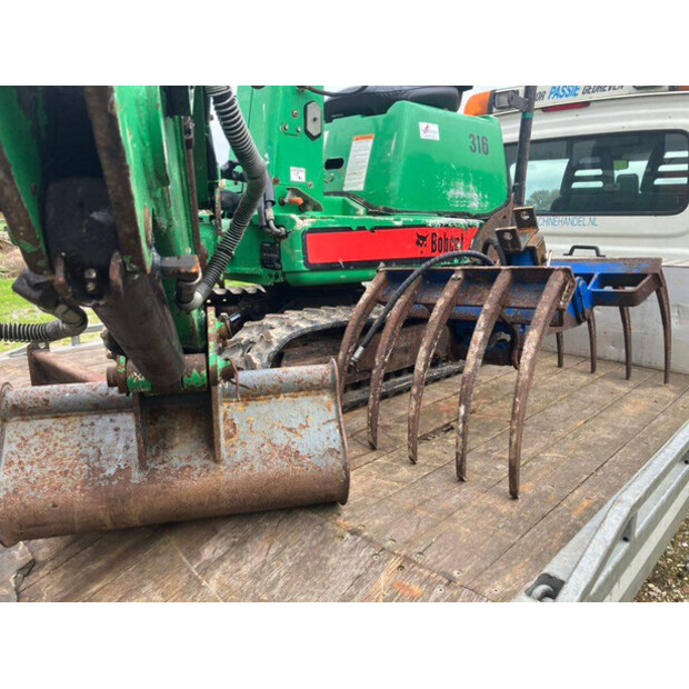 2005 بوبكات 319 EA-46509205