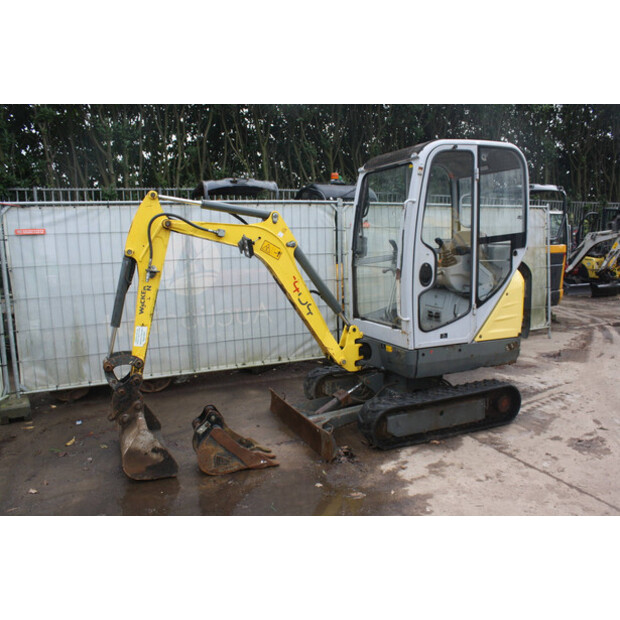 2015 نيوسون 1404-46509280