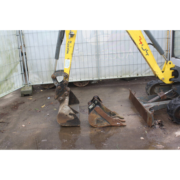 2015 نيوسون 1404-46509282