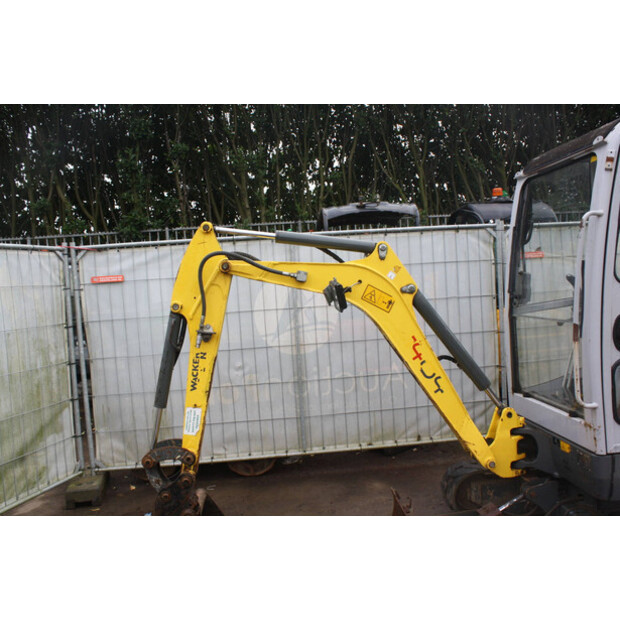 2015 نيوسون 1404-46509283