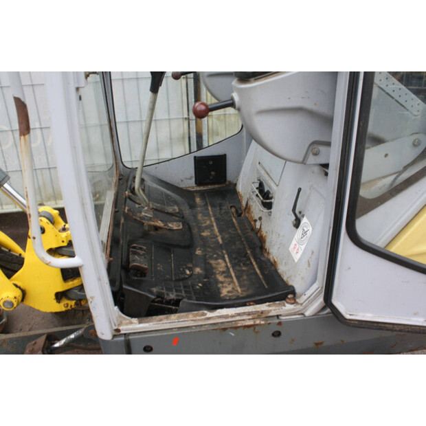 2015 نيوسون 1404-46509286