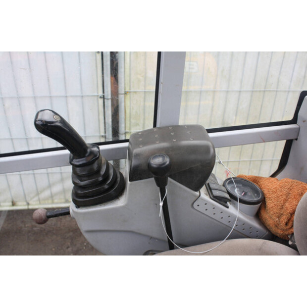 2015 نيوسون 1404-46509288