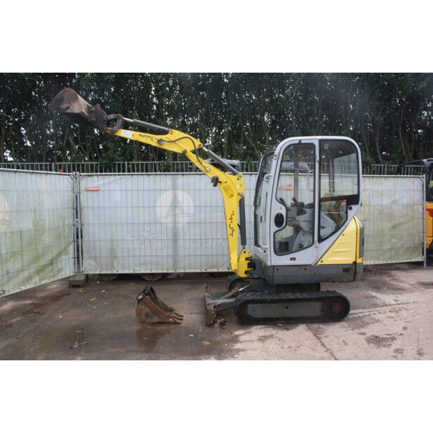 2015 نيوسون 1404-46509298