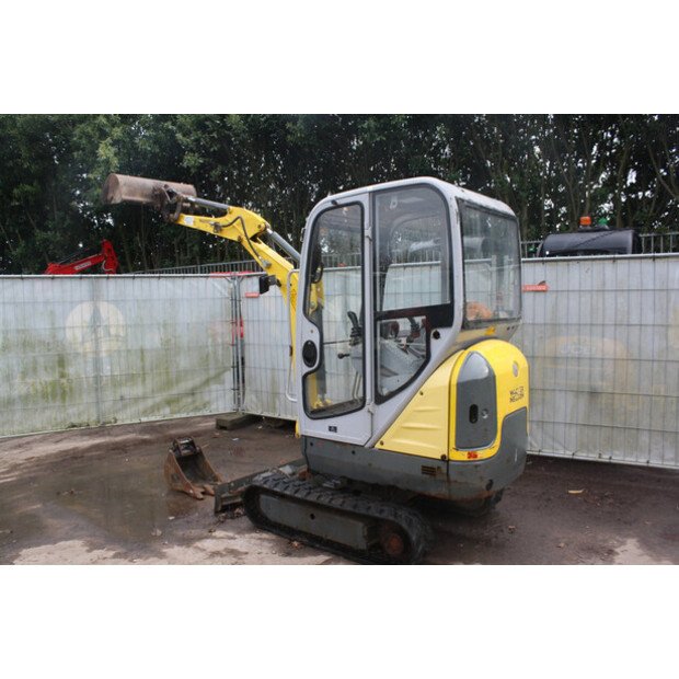 2015 نيوسون 1404-46509299