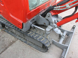 2014-yanmar-sv17-1441709-46509368