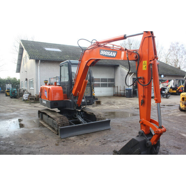 Doosan DH55-V-46509389