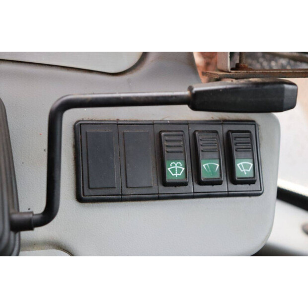 2005 SCHAEFF 844AL100-46509623