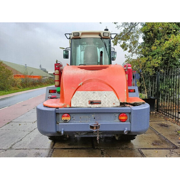 2016 Atlas L160-46509893