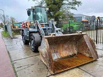 2016-atlas-l160-46509900