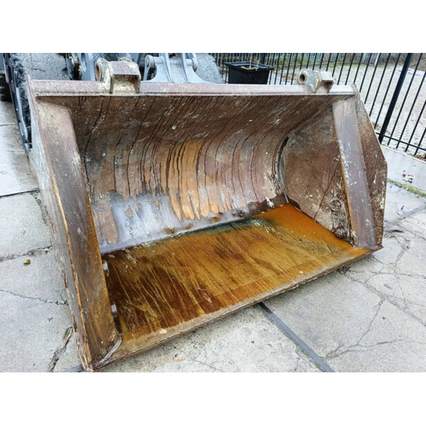 2016 Atlas L160-46509902