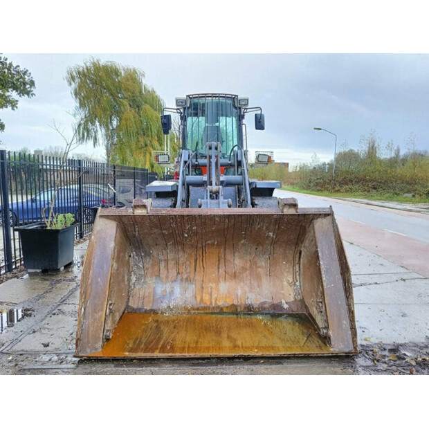 2016 Atlas L160-46509928