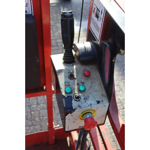 2000 Haulotte COMPACT 8-46510302