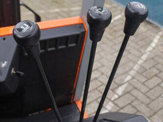 1998-carer-r30n-1441735-46510468