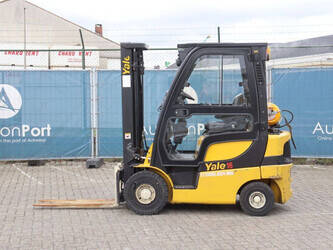 2011-yale-glp20svx-e2175-46510475