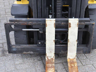 2011-yale-glp20svx-e2175-46510485