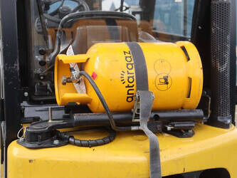 2011-yale-glp20svx-e2175-46510491