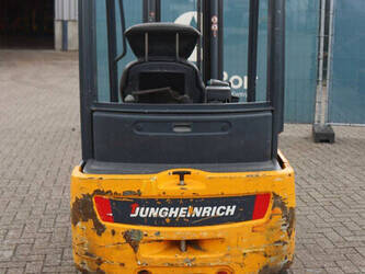 2009-jungheinrich-efg-320-1441739-46510570