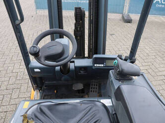 2009-jungheinrich-efg-320-1441739-46510586