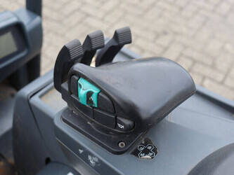 2009-jungheinrich-efg-320-1441739-46510592