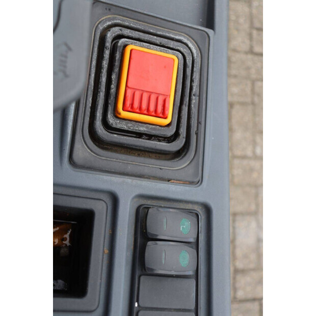 2009 جنجهينريتش EFG 320-46510593