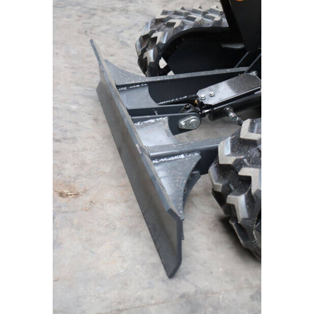 2025 Landward XT18U-46510640