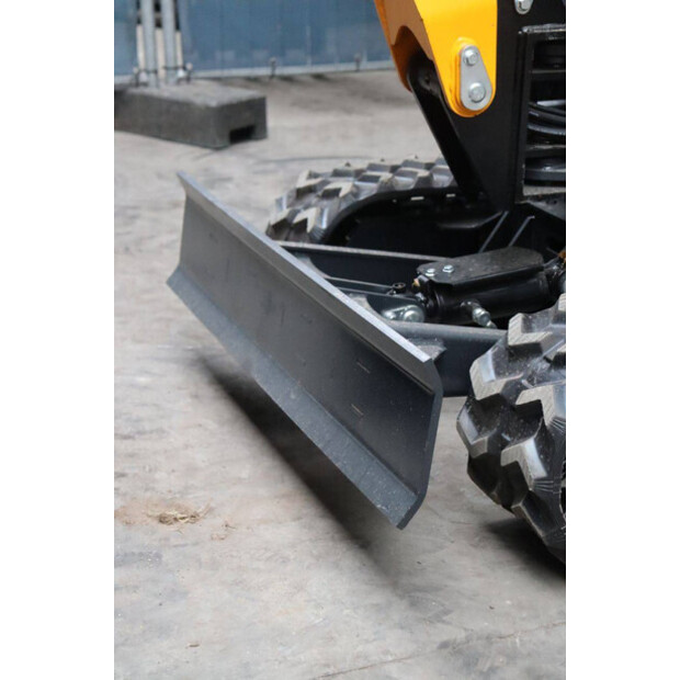 2025 Landward XT18U-46510663