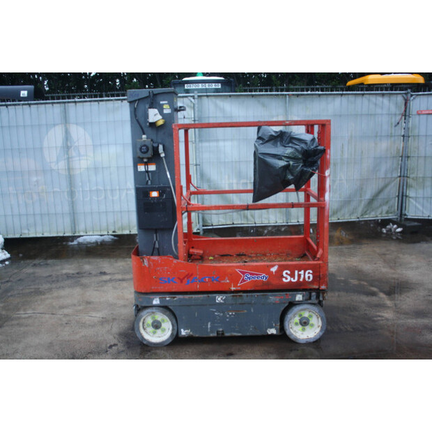 2014 SkyJack SJ16-46510923